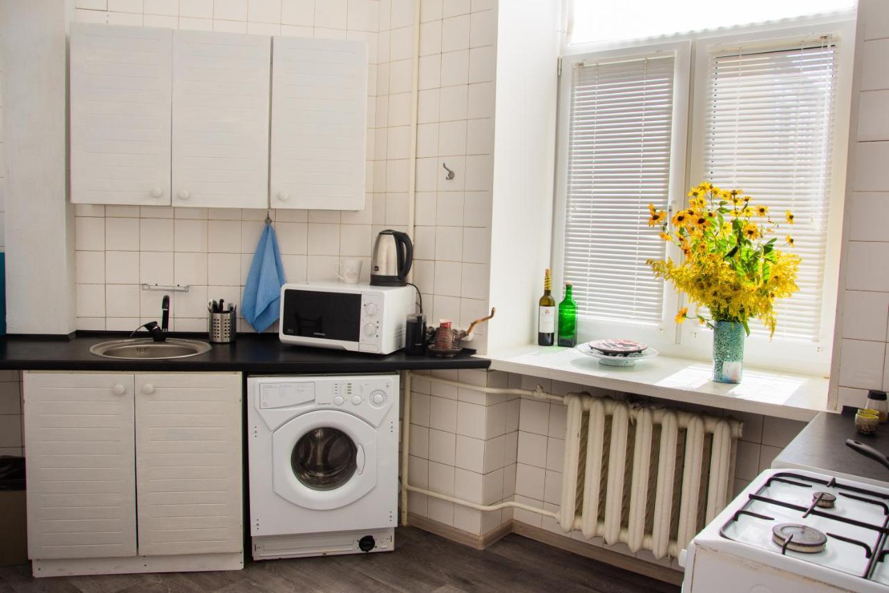 Entire 2-Bedroom Authentic Flat Kiev Luaran gambar